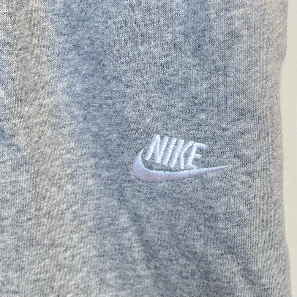 Nike Joggers Womens XS Gray Fleece Sweatpants Lounge Athletic Gym Sweats Pockets